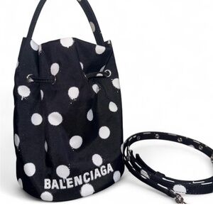 Balenciaga XS drawstring bucket bag w/ strap